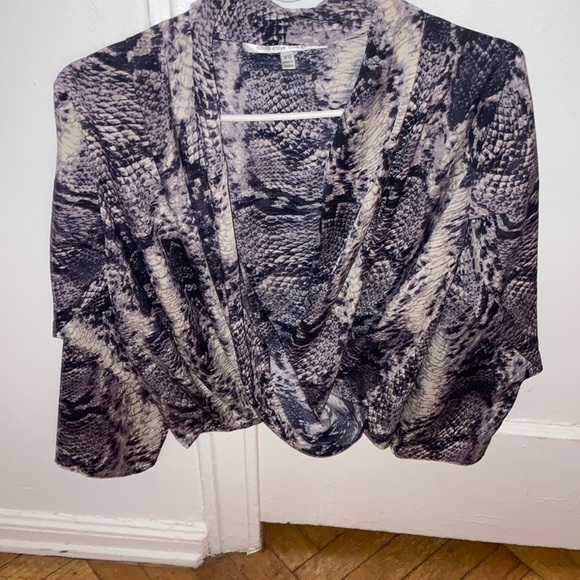 Beautiful collective concepts python blouse - Picture 4 of 4